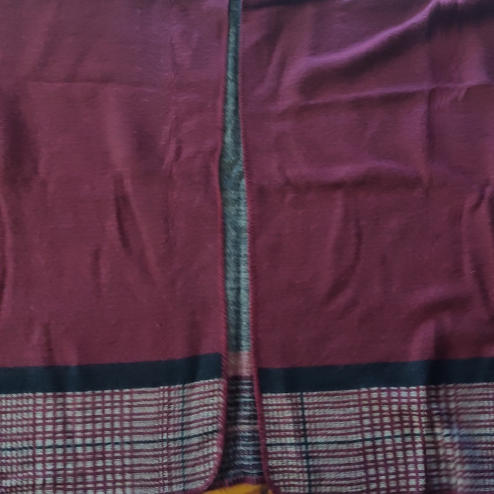 Poncho - Picture 3 of 3